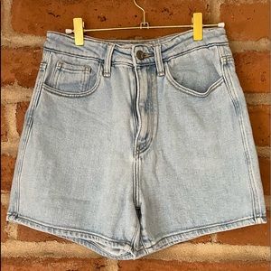 KanCan Buckle Exclusive